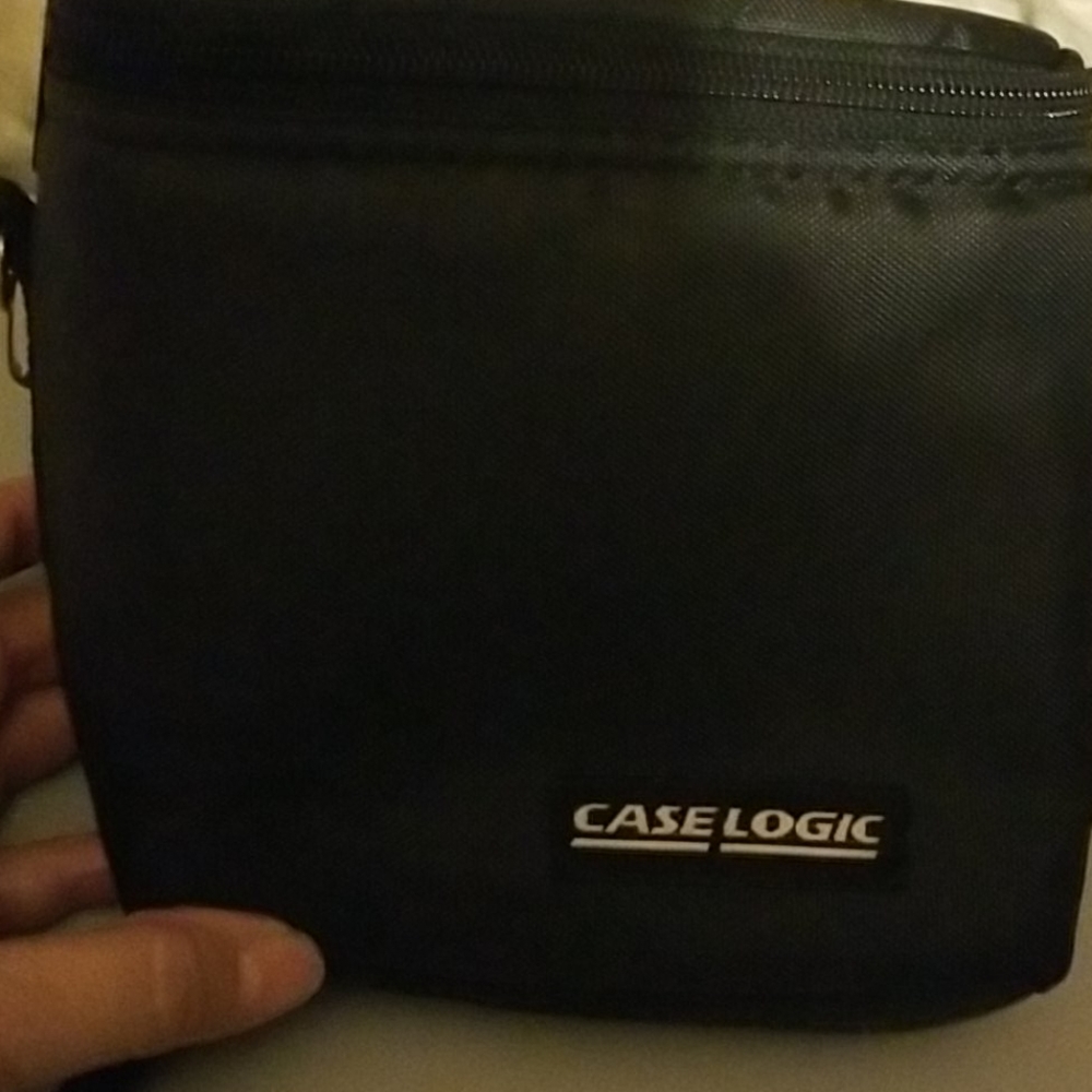 SMALL CASE FOR CD,'S ETC. - Picture 2 of 4
